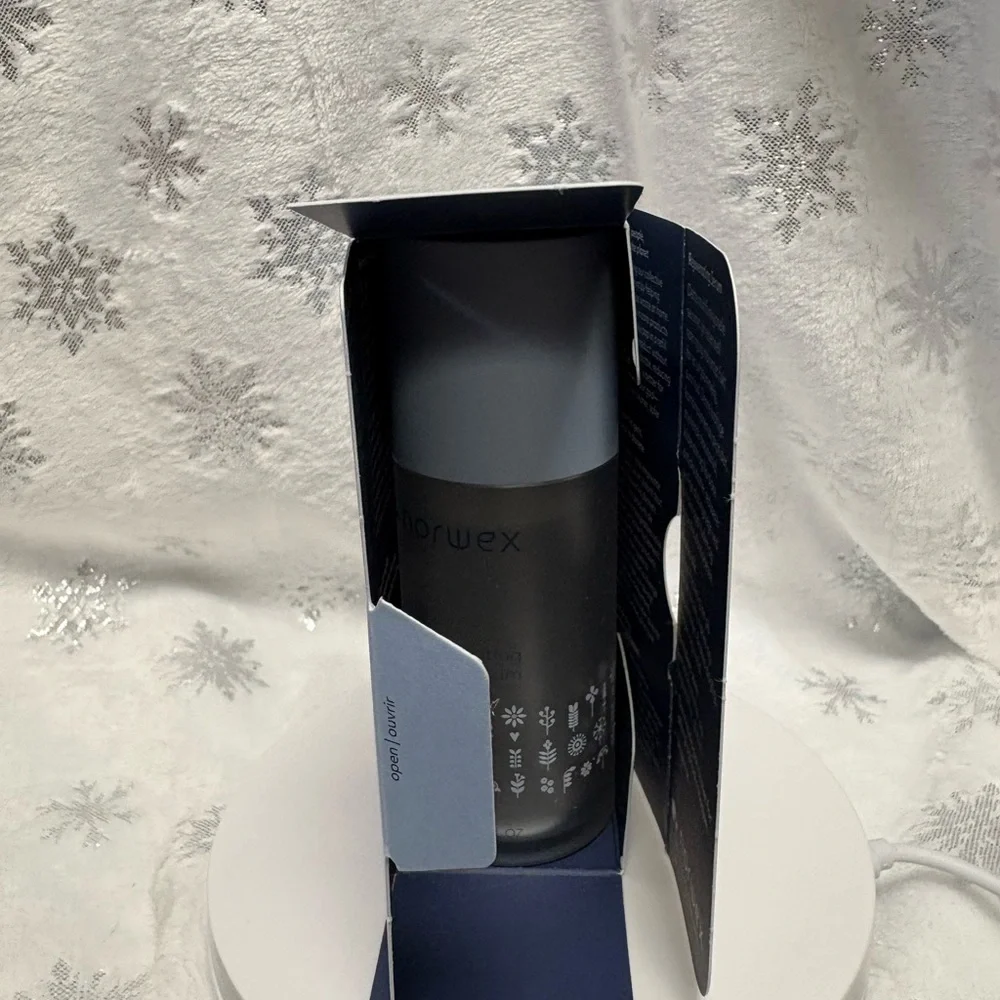 Norwex Rejuvenating Serum - 30ML/ 1FL OZ - Picture 2 of 11